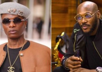 “Old man, mind your business” – Wizkid blasts 2Baba over Burna Boy comments
